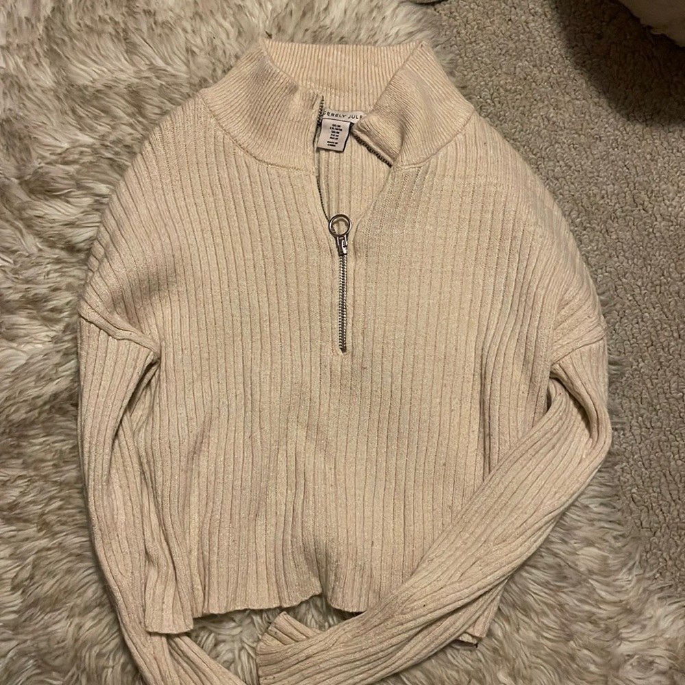 Super comfy quarter zip